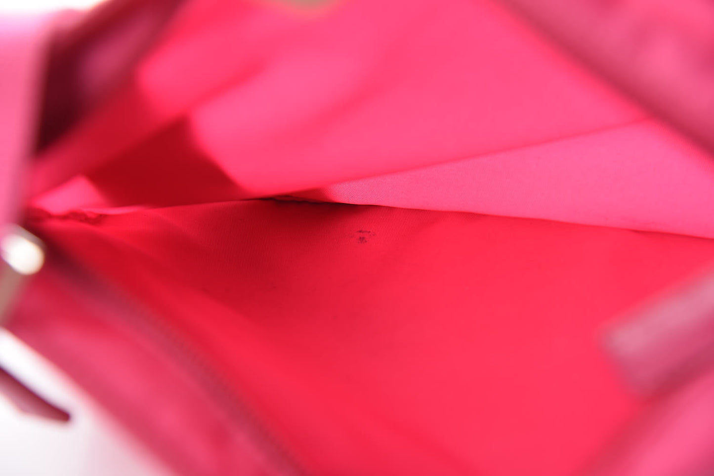 Nylon Vela Flat Messenger Bag Fuxia