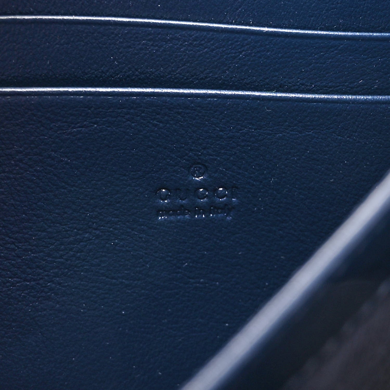 Gucci Vintage Effect Calfskin Matelasse Diagonal Torchon GG Marmont Chain Wallet Blue Agata Mystic White 7 of 11