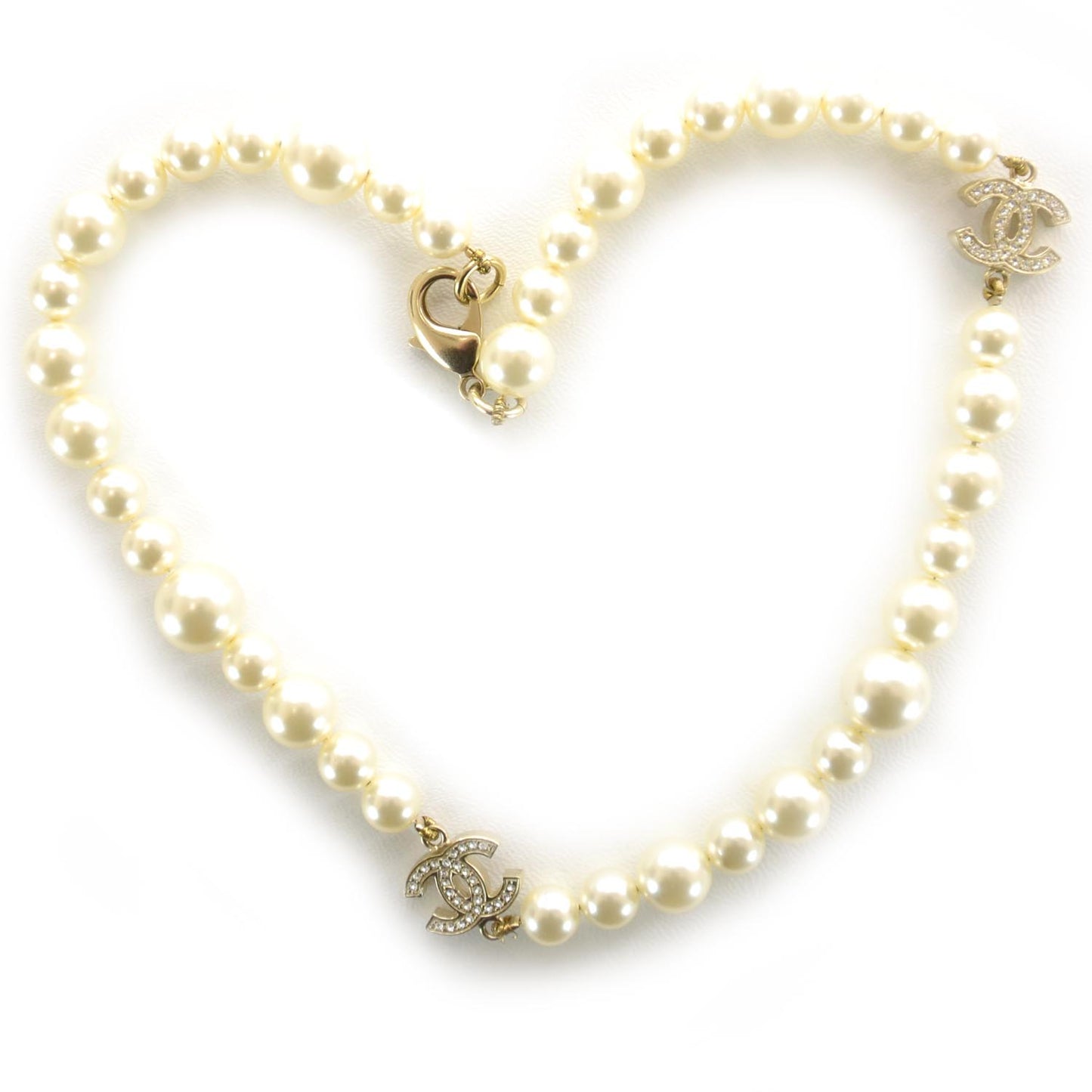 Pearl Crystal CC Short Necklace