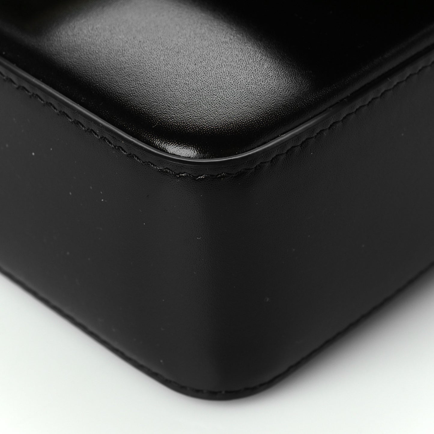 Box Calfskin Small 4G Cube Chain Shoulder Bag Black