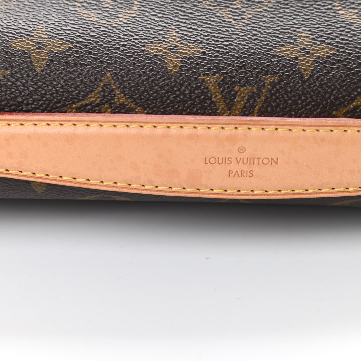 Louis Vuitton Monogram Pochette Metis 13 of 14
