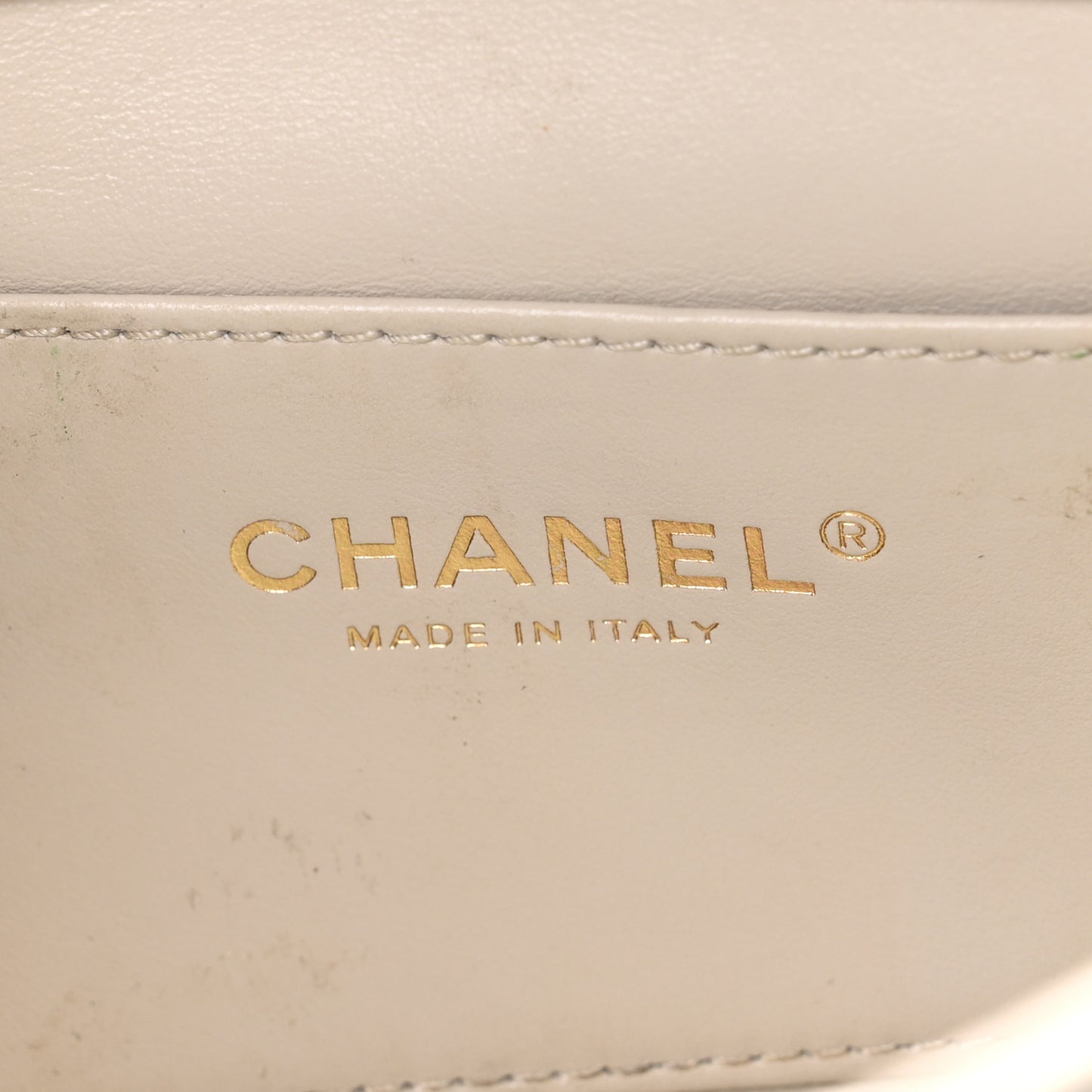 Pearly Lambskin Quilted Pearl Small Flap Light Grey