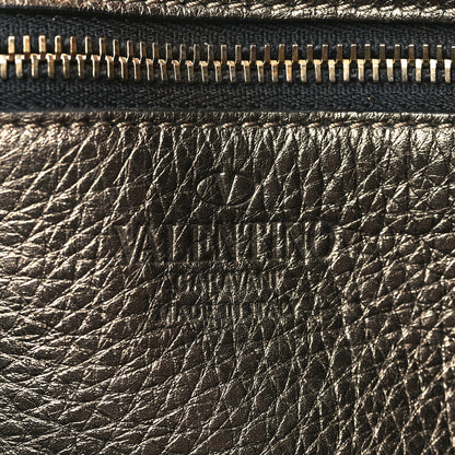 Valentino Garavani Metallic Pebbled Calfskin Large Rockstud Flip-Lock Messenger Bag Sasso 6 of 10