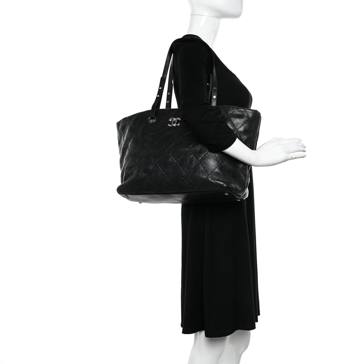 Chanel Glazed Calfskin Large On The Road Tote Black 2 of 10