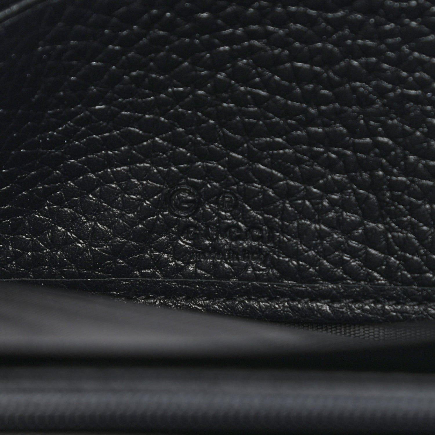 Gucci Pebbled Calfskin Soho Zip Around Wallet Black 6 of 8