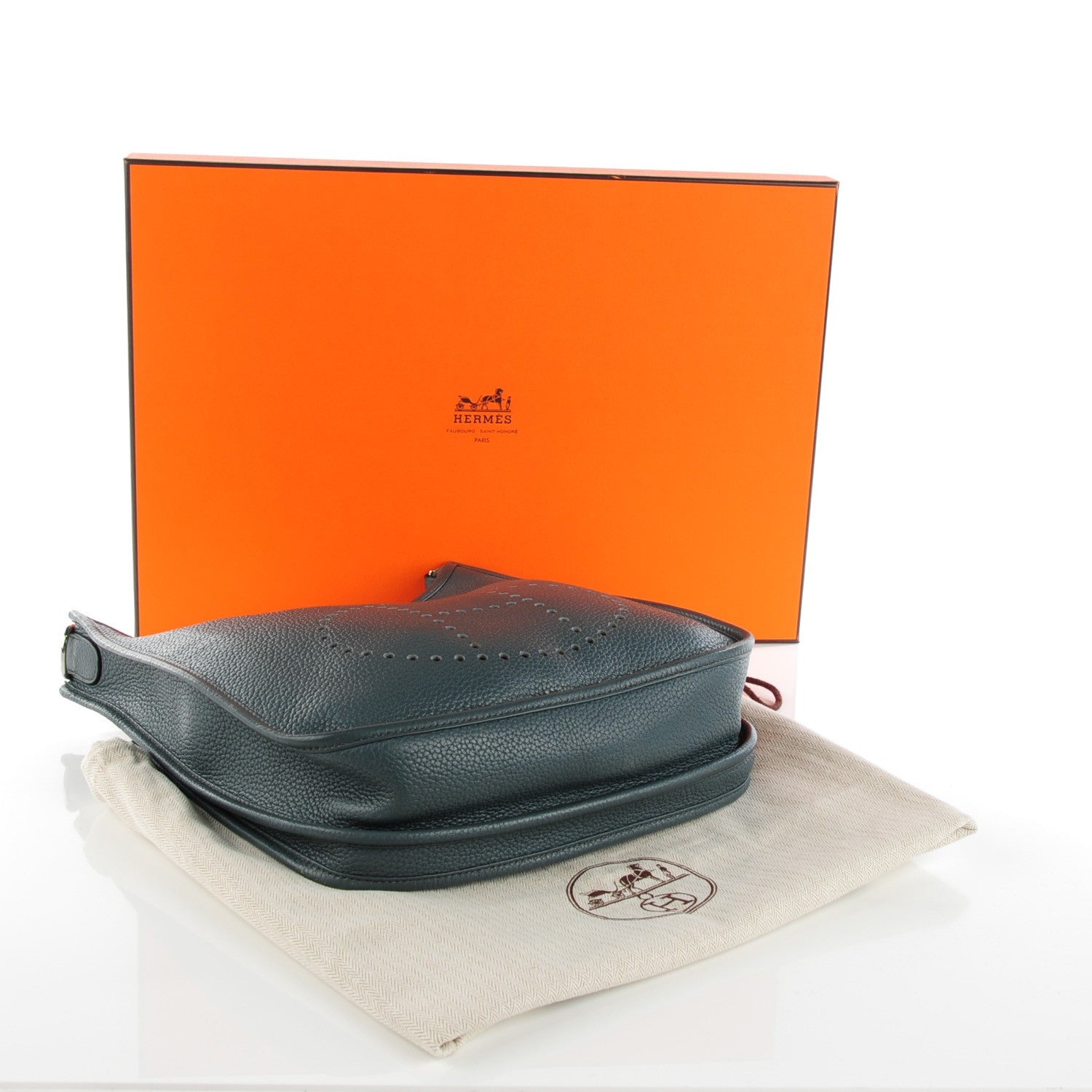 Hermes Taurillon Clemence Evelyne III PM Bleu Orage 4 of 8