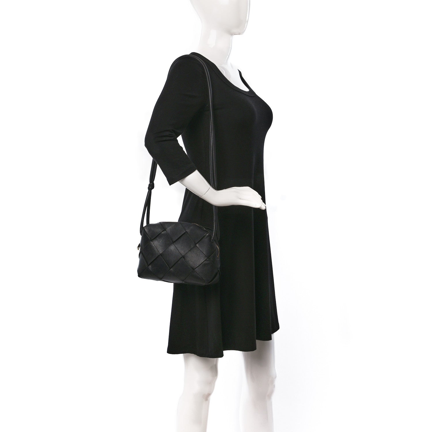 Bottega Veneta Lambskin Maxi Intrecciato Small Cassette Camera Bag Black 2 of 8