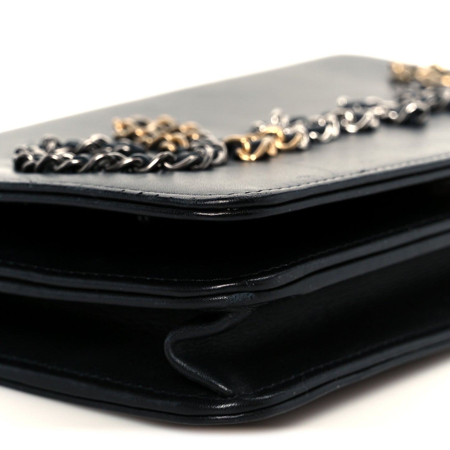 Calfskin Chain 20s Signe Wallet on Chain WOC Black