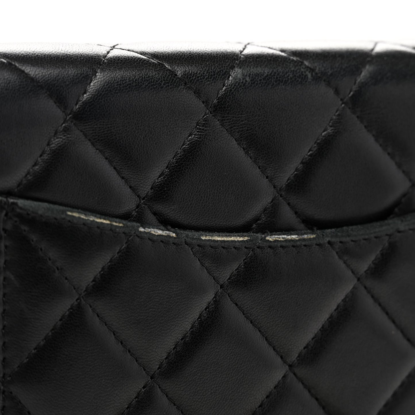 Lambskin Quilted Wallet On Chain WOC Black