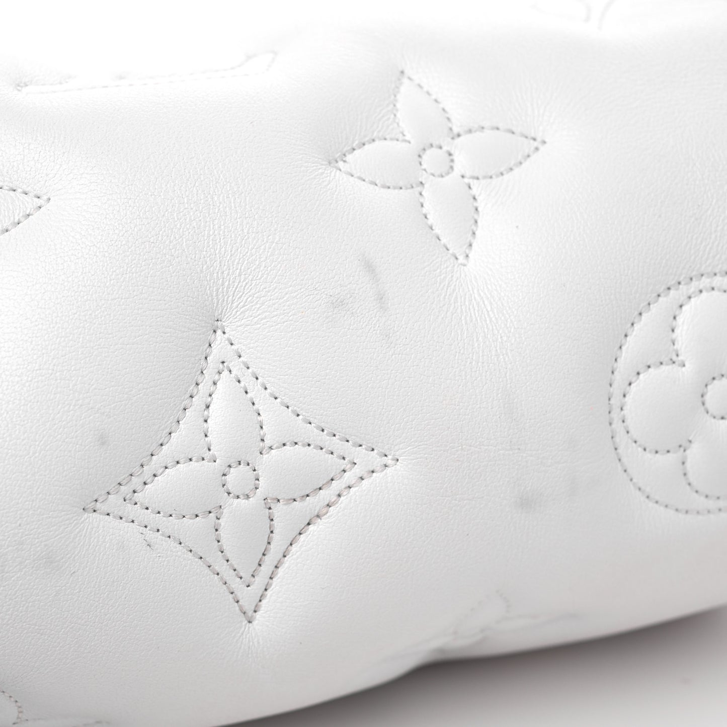 Calfskin Bubblegram Papillon BB Snow White