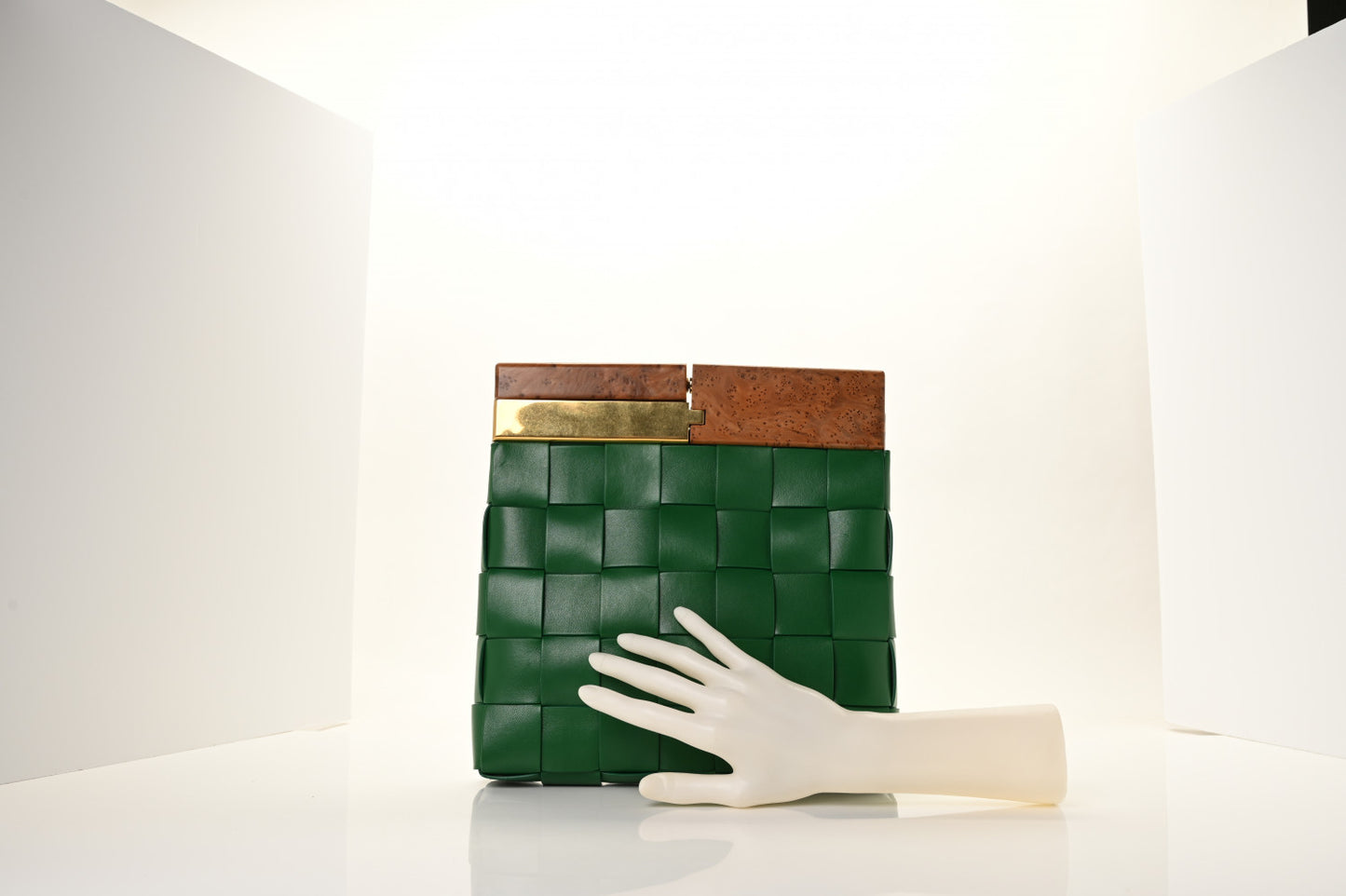 Nappa Intrecciato The Snap Clutch Racing Green