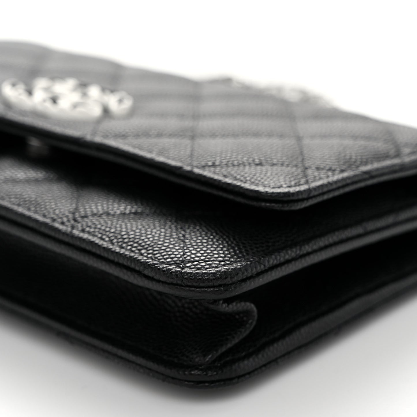 Caviar Quilted Chanel 19 Wallet On Chain WOC Black White