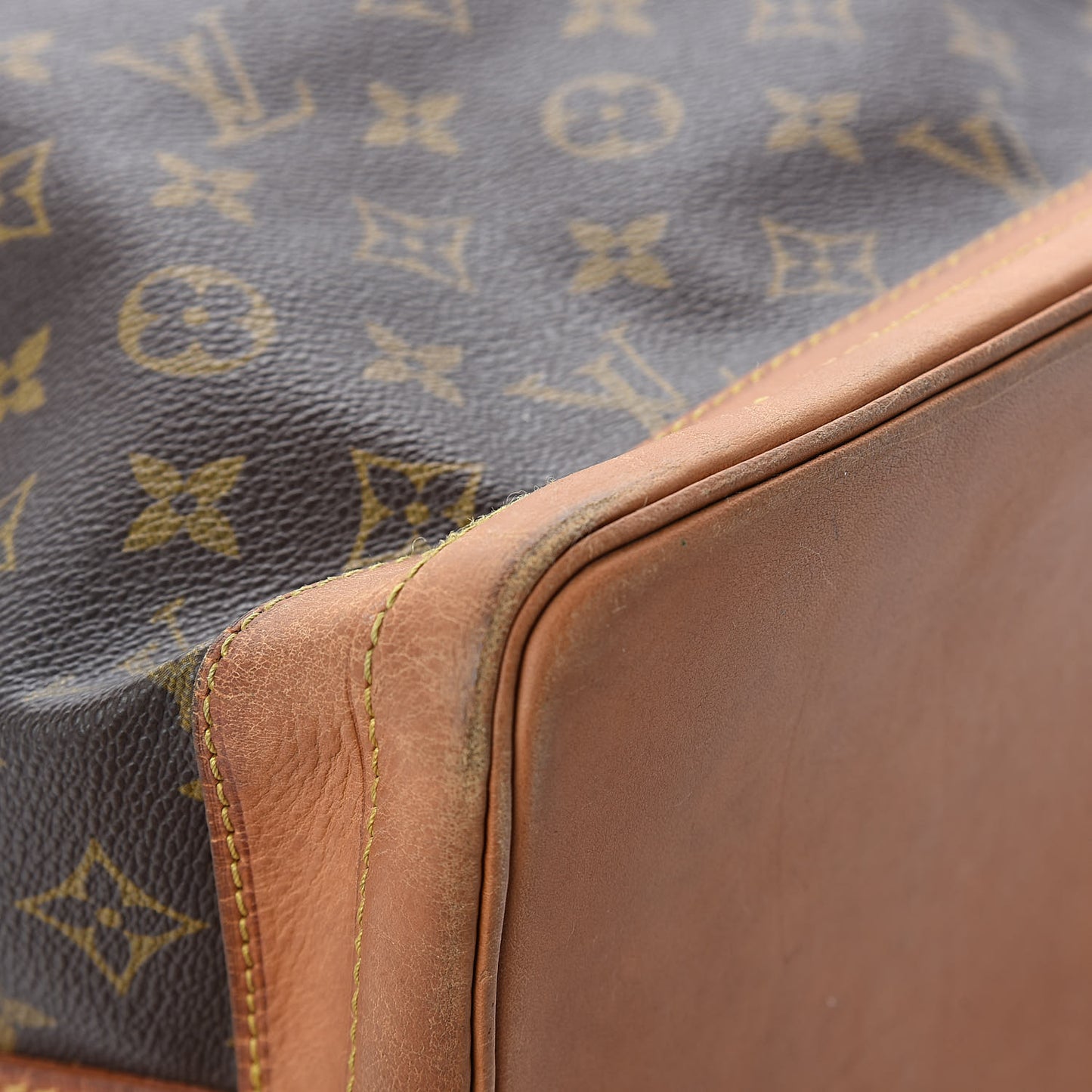 Monogram Noe