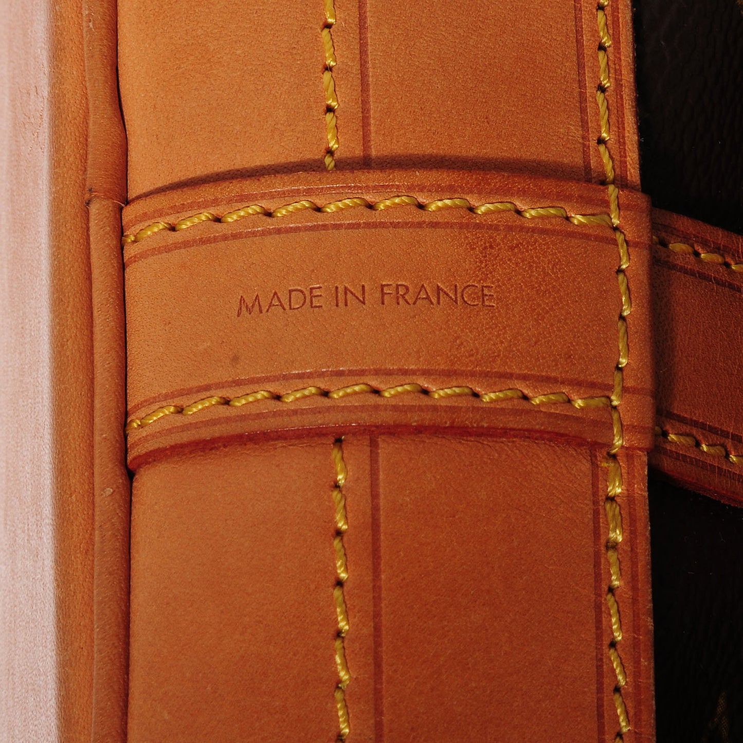Monogram Noe