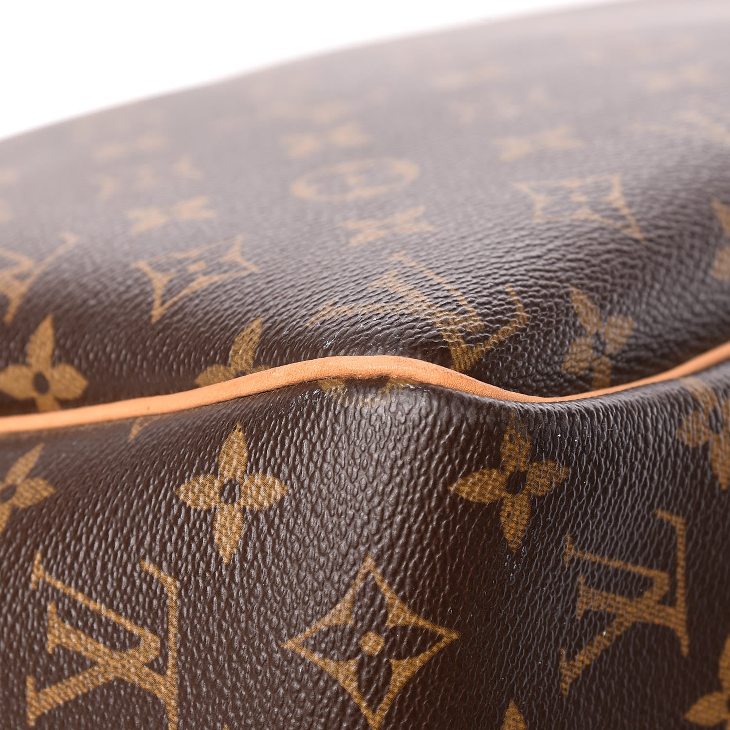 Louis Vuitton Monogram Evasion Sports Bag 11 of 15