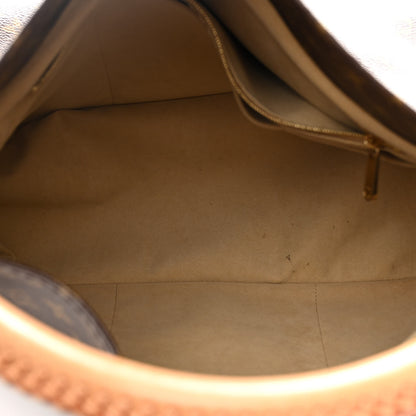 Louis Vuitton Monogram Artsy MM 5 of 10