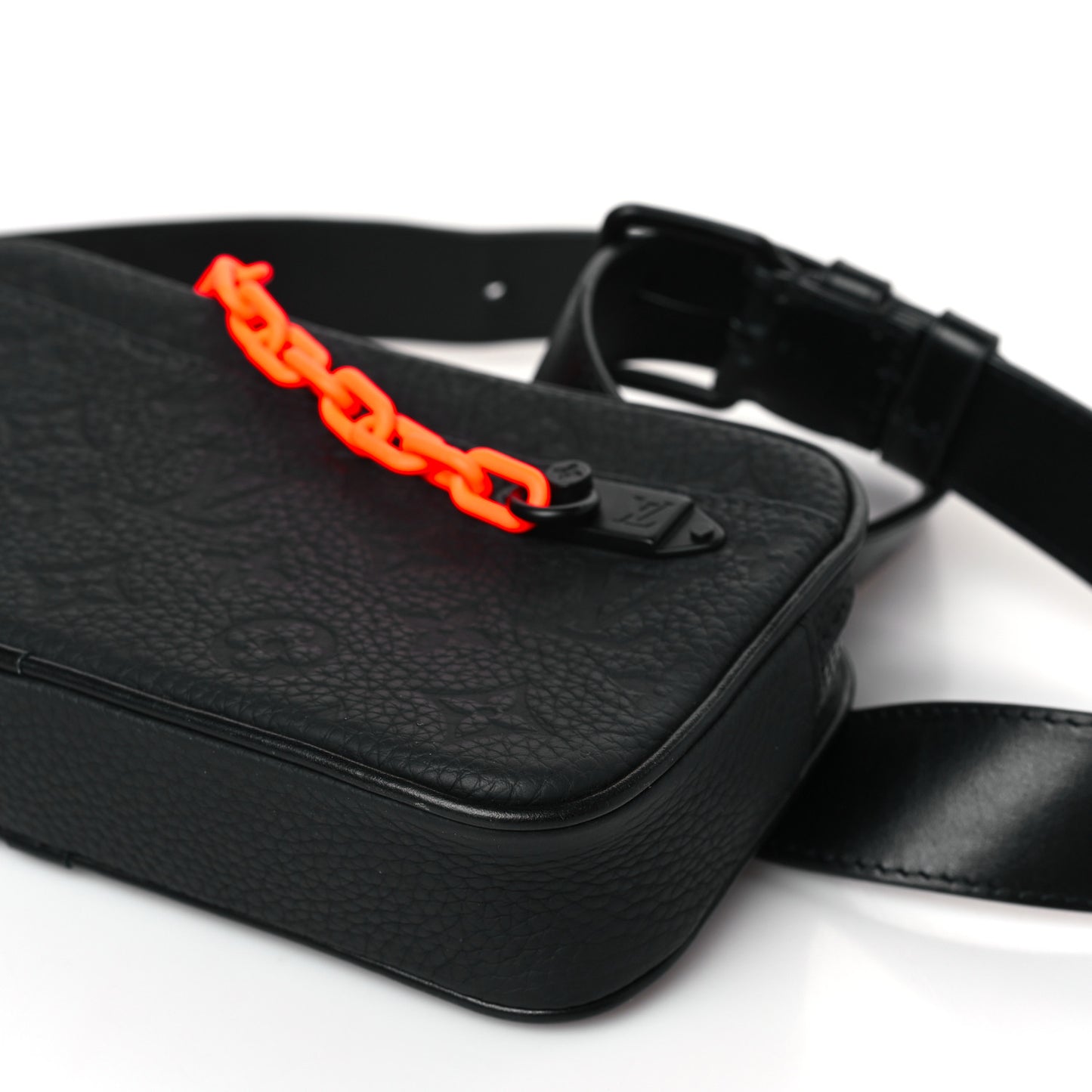 Taurillon Monogram Uniformes Solar Ray Soft Pochette Volga Belt Bag Black