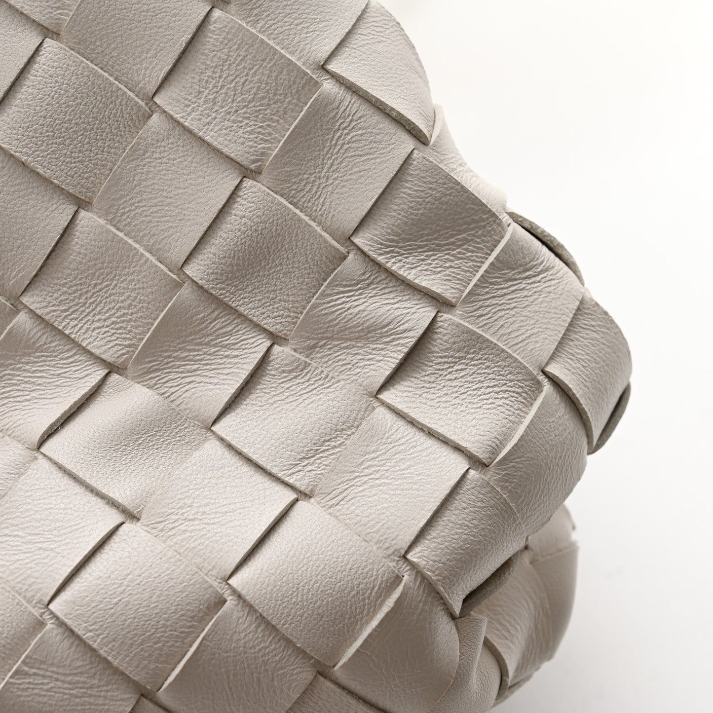 Nappa Maxi Intrecciato The Pouch Oversized Clutch Plaster