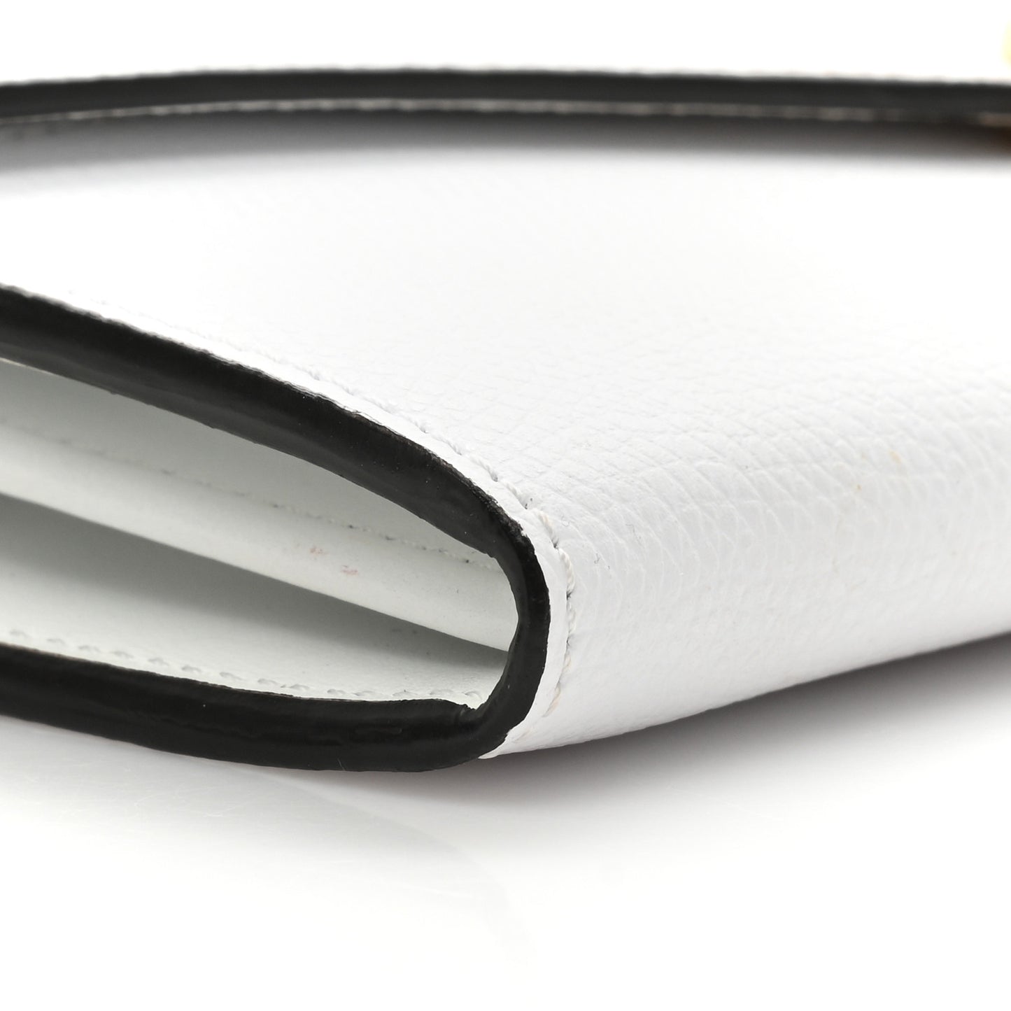 Vitello Cruise F is Fendi Continental Envelope Wallet on Chain Bianco
