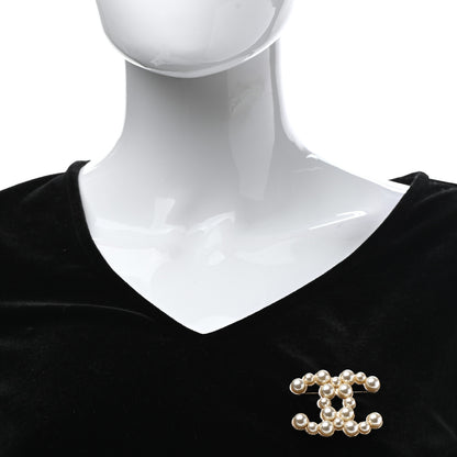 Chanel Pearl CC Brooch Gold Pearly White 2 of 5