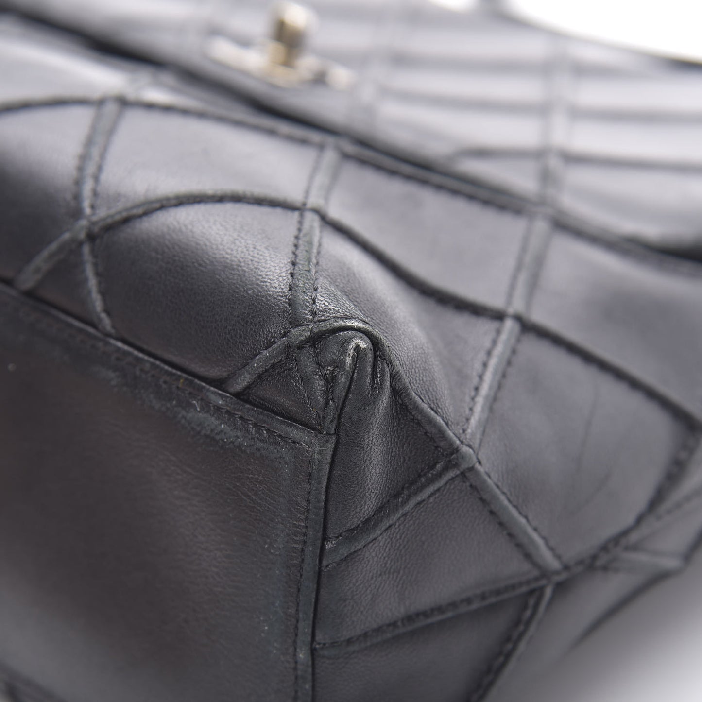 Lambskin Diamond Stitched Shoulder Bag Black