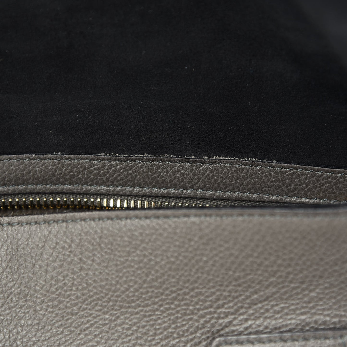 Pebbled Calfskin Large Jennifer Graphite