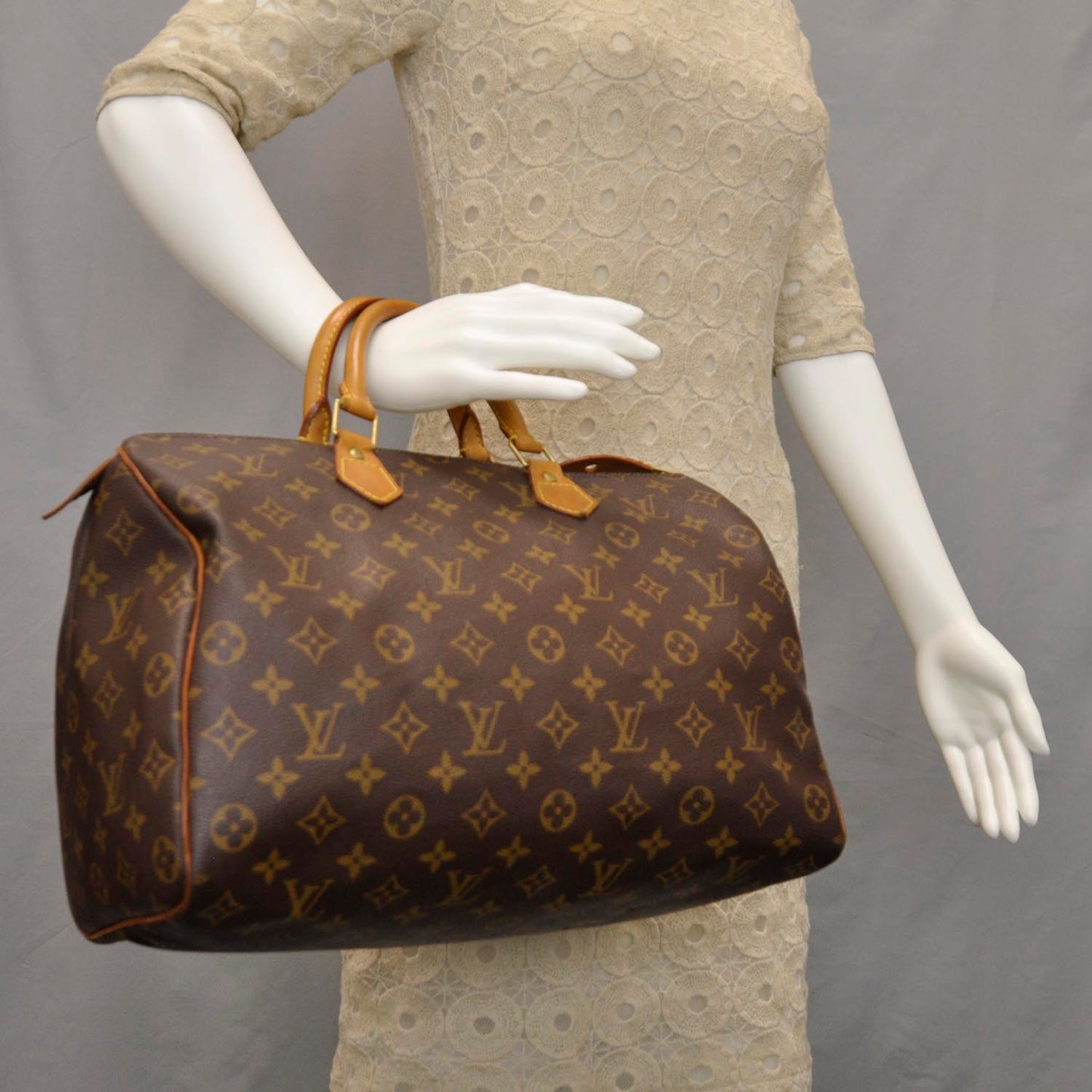 Monogram Speedy 35
