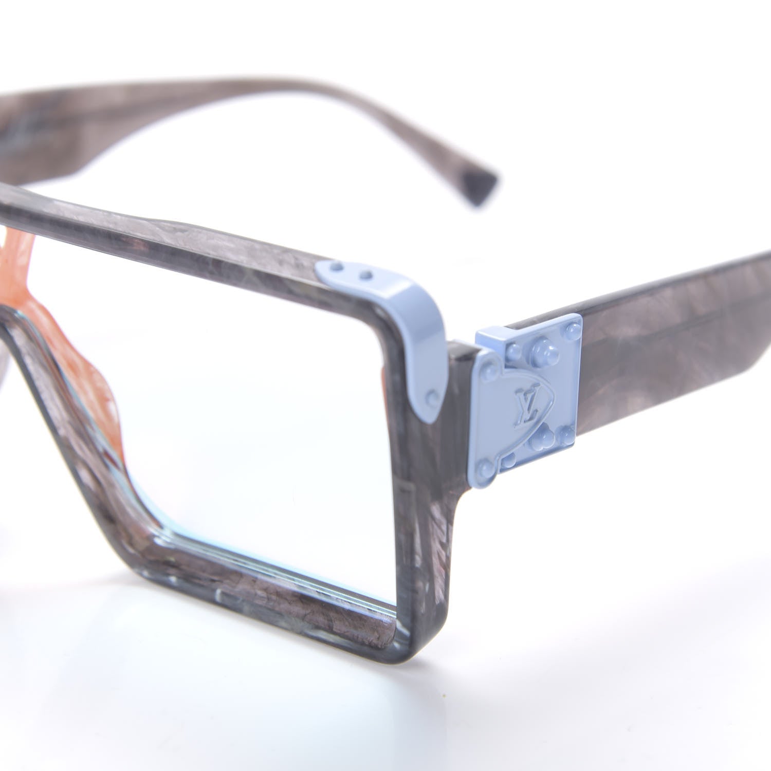 Louis Vuitton Dayton Sunglasses Z1320E Gris 4 of 8