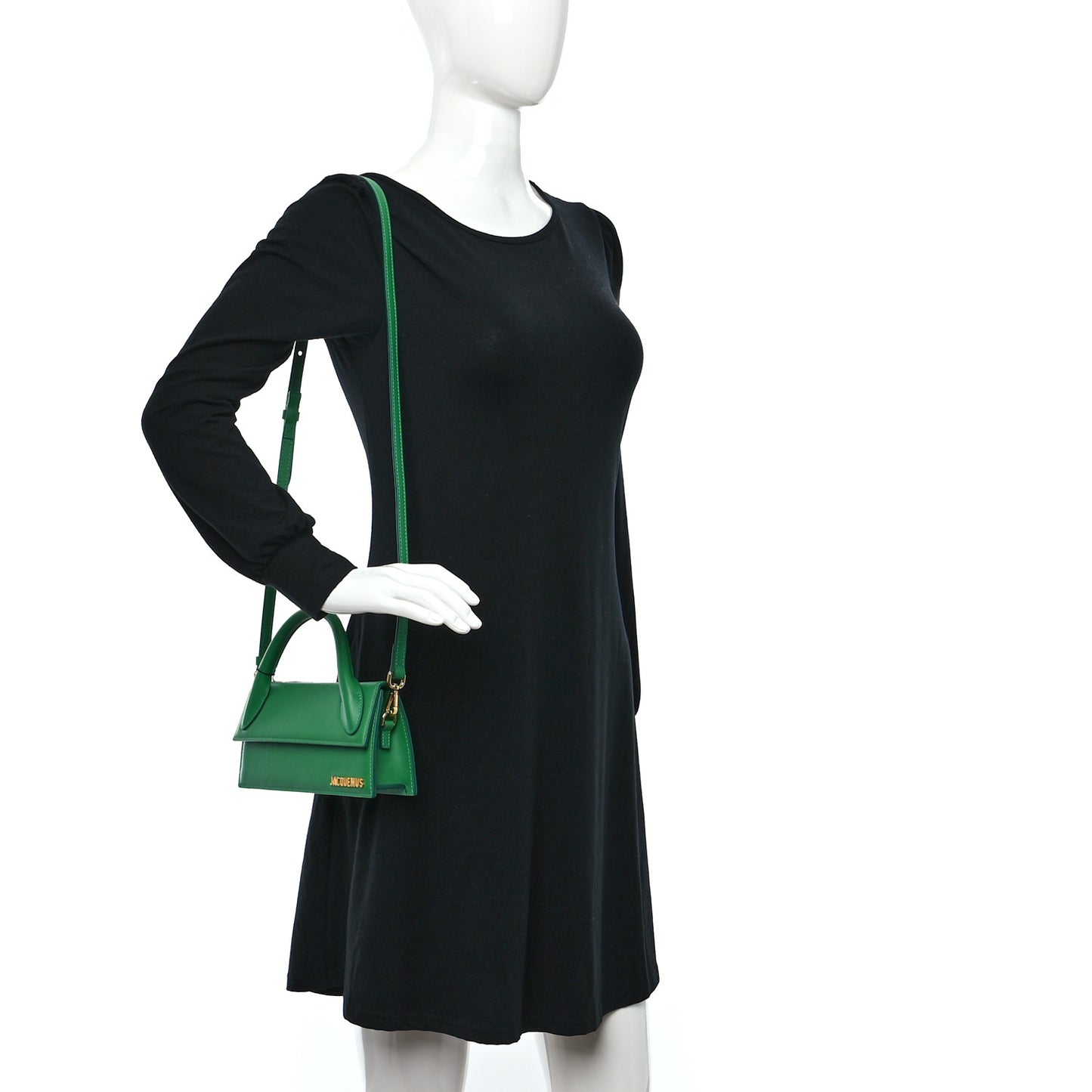 Smooth Calfskin Le Chiquito Long Green
