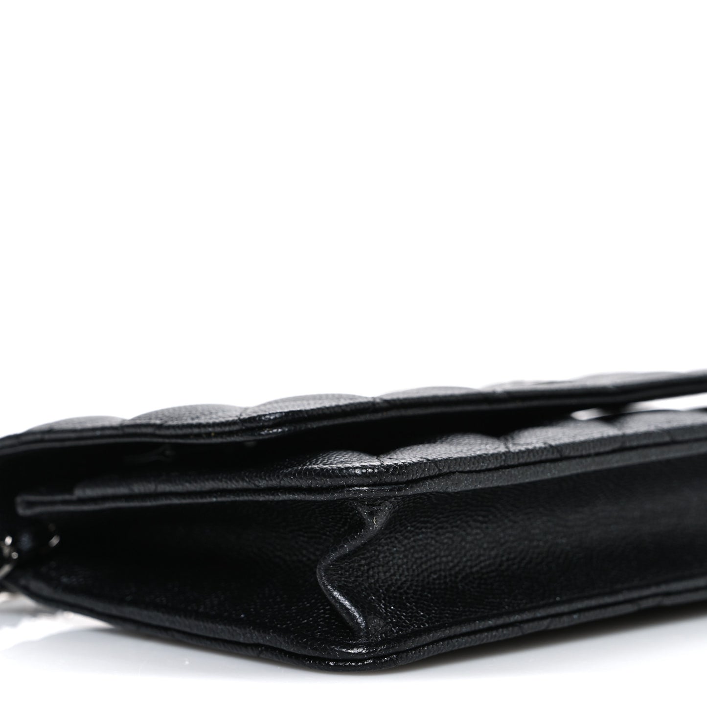 Iridescent Caviar Quilted Wallet on Chain WOC Black