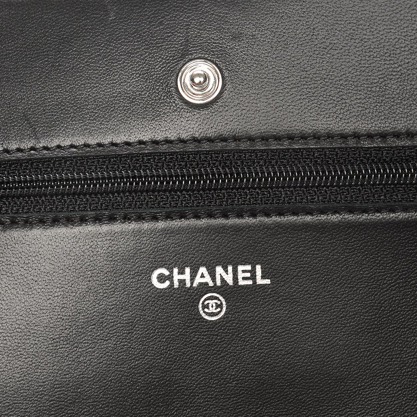 Lambskin Quilted Wallet On Chain WOC Black
