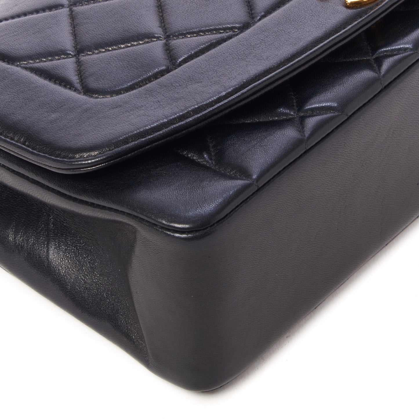 Lambskin Quilted Medium Single Flap Black