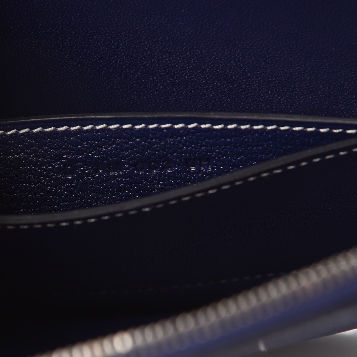 Hermes Chevre Mysore In-The-Loop-To-Go Pochette Bleu Encre 7 of 8