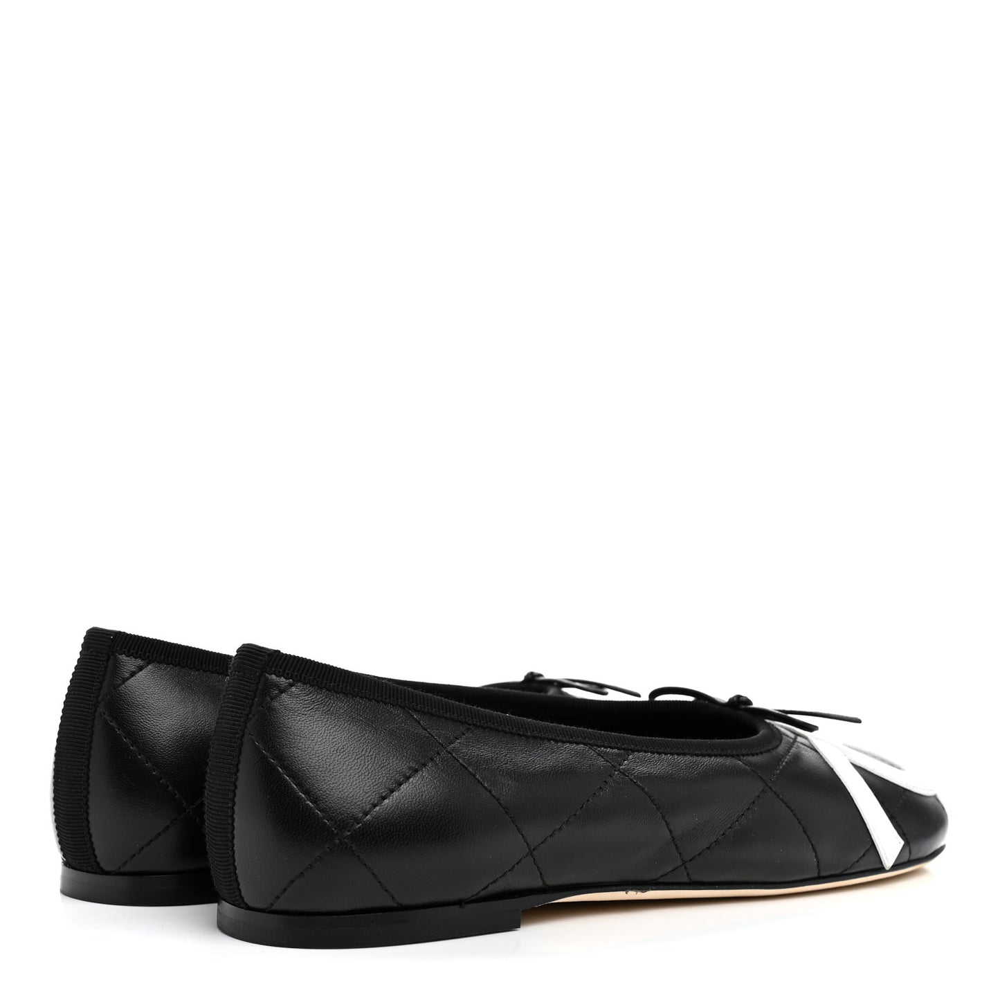 Lambskin Quilted CC Cambon Ballet Flats 40 Black White