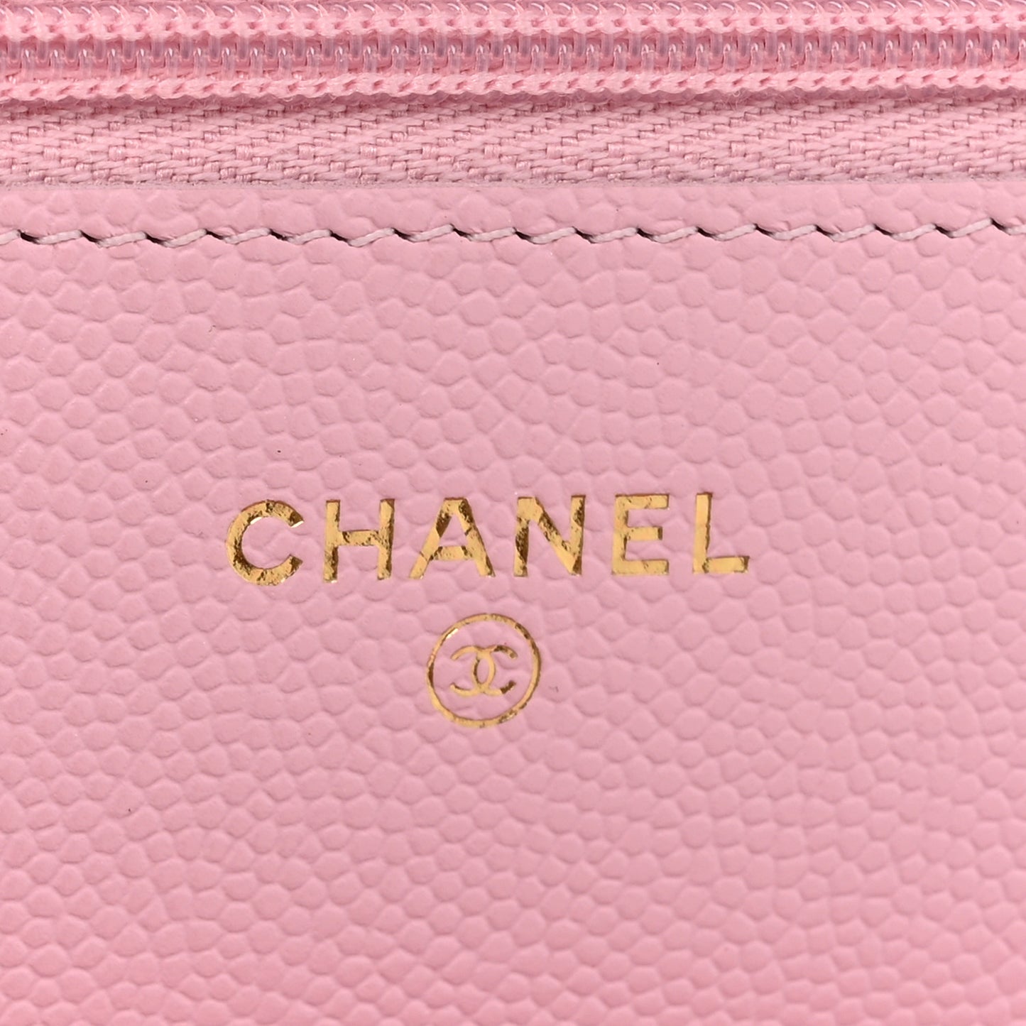 Caviar Quilted Wallet on Chain WOC Light Pink