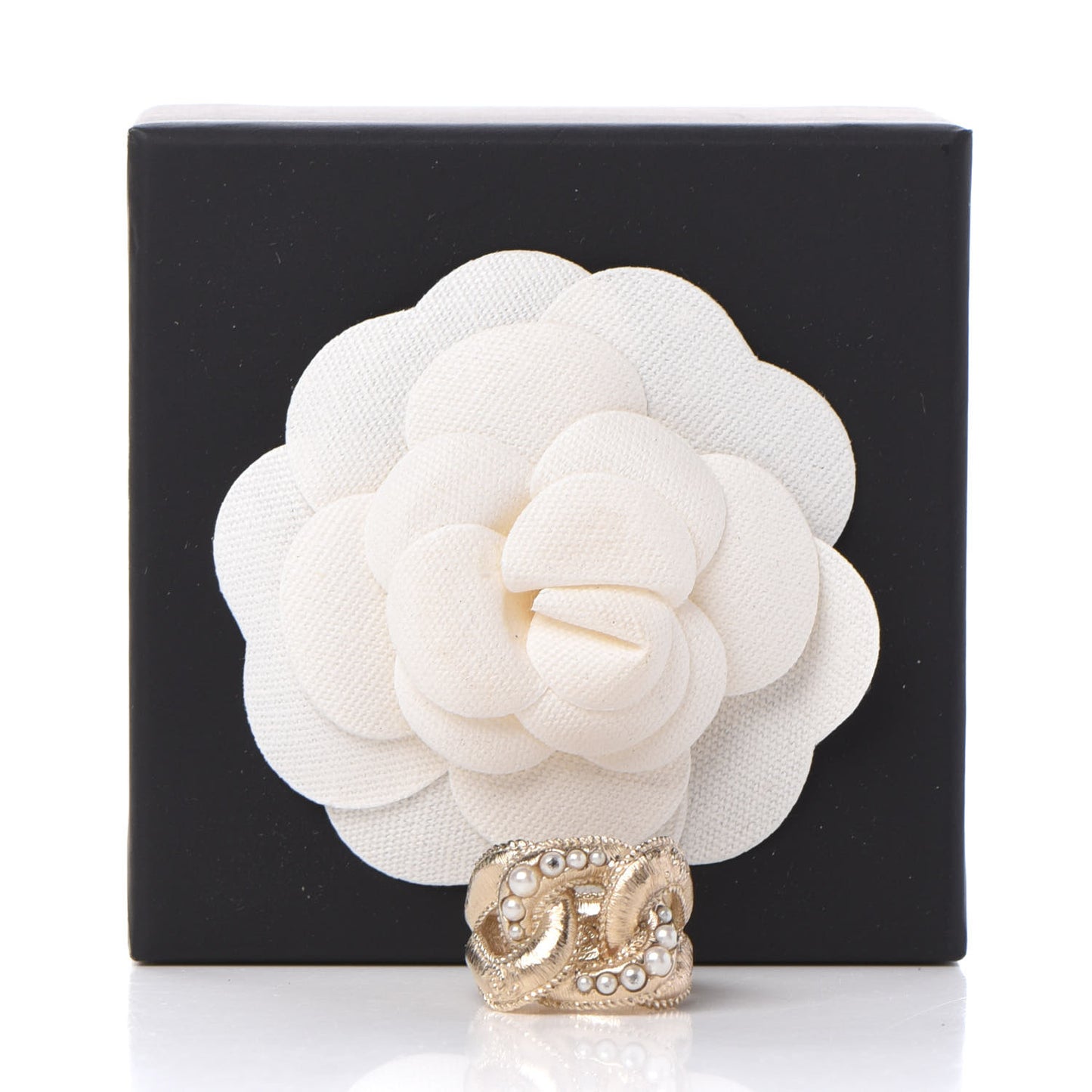 Pearl Crystal CC Ring 52 6 Gold Pearly White