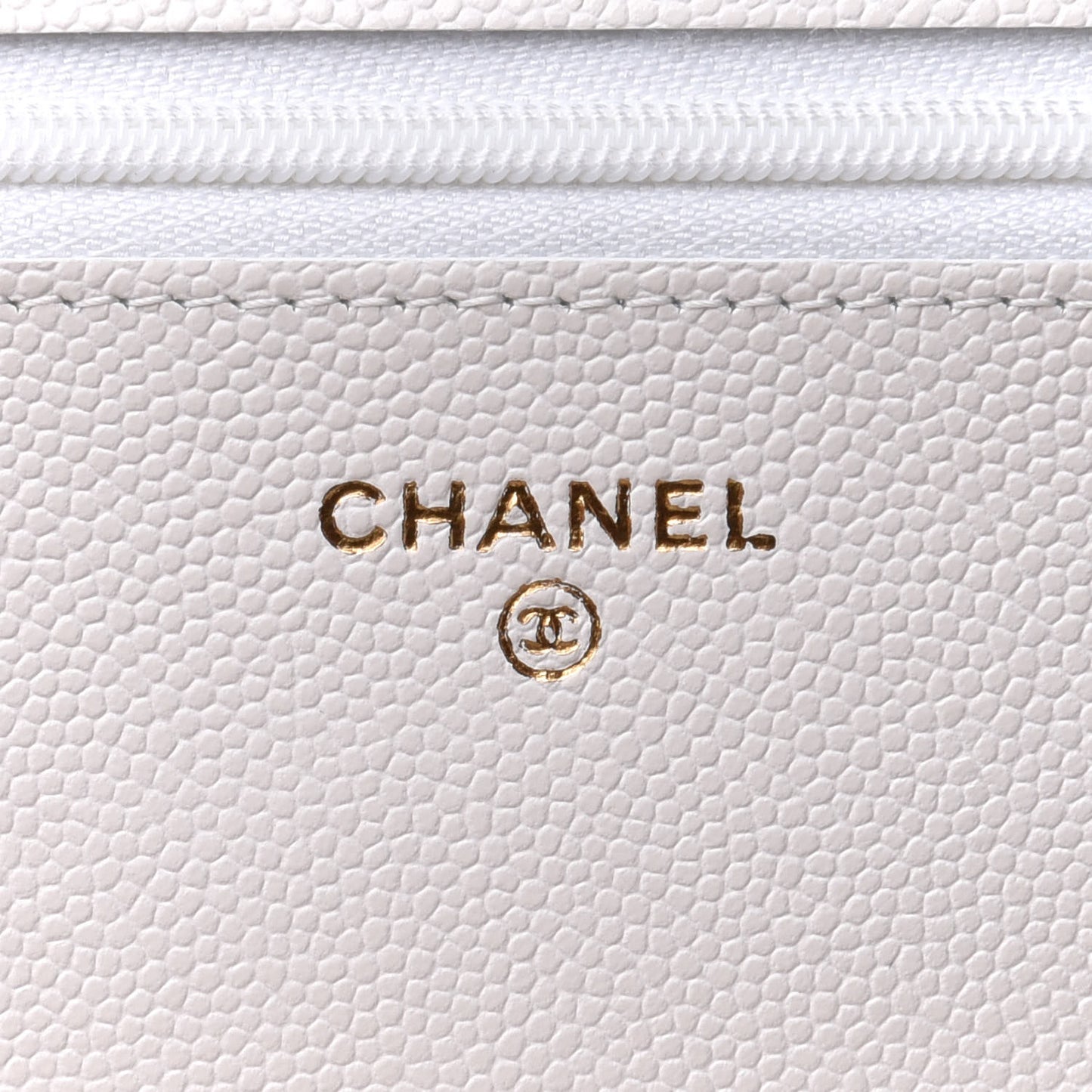 Caviar Quilted Wallet On Chain WOC White