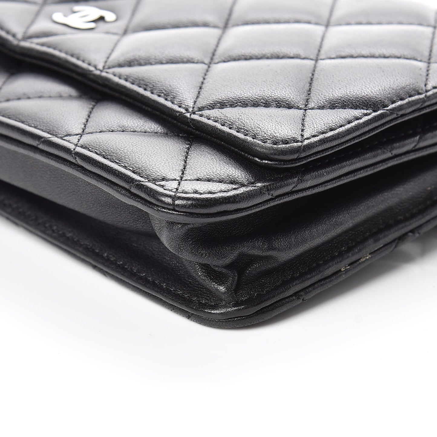 Lambskin Quilted Wallet On Chain WOC Black