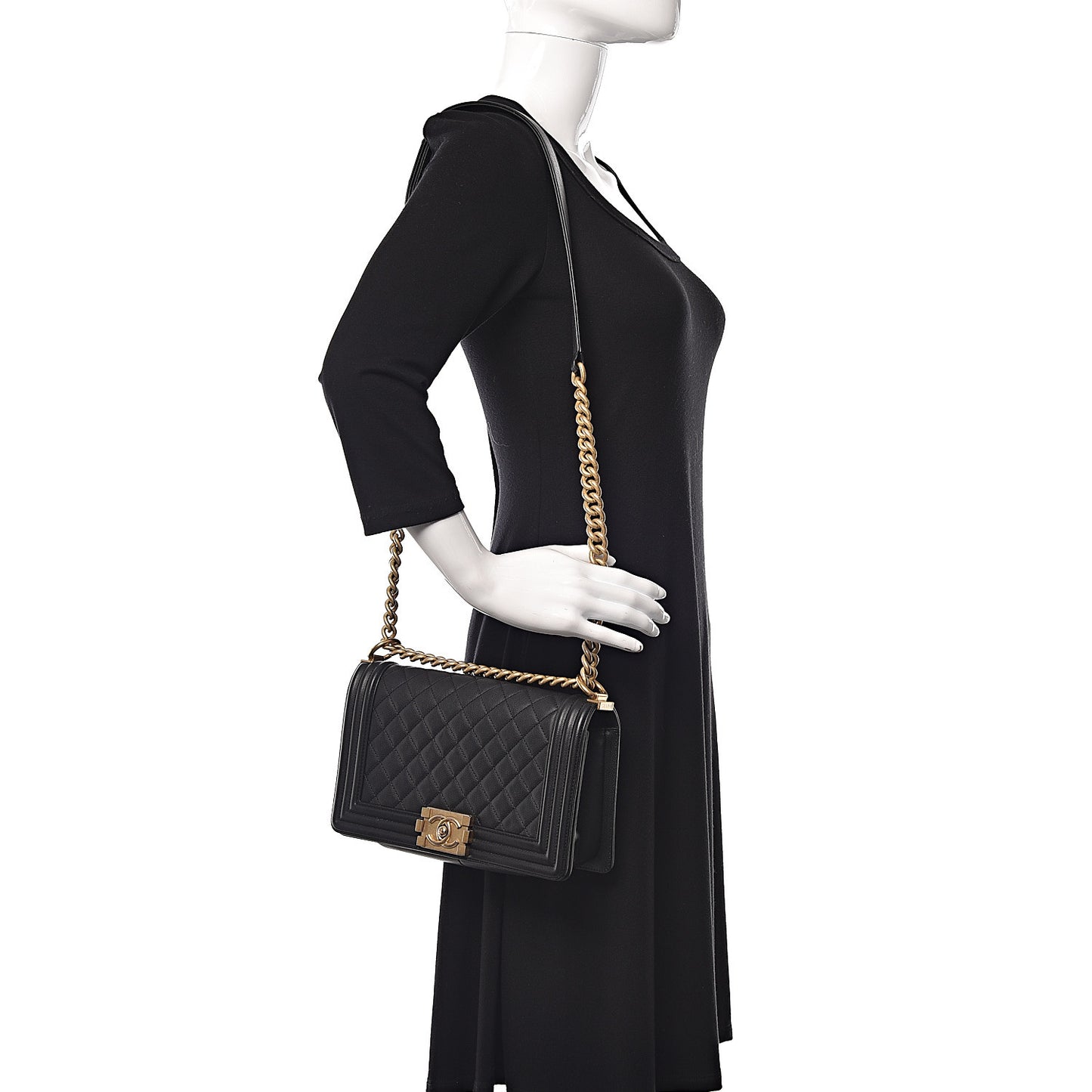 Caviar Quilted Medium Boy Flap Black