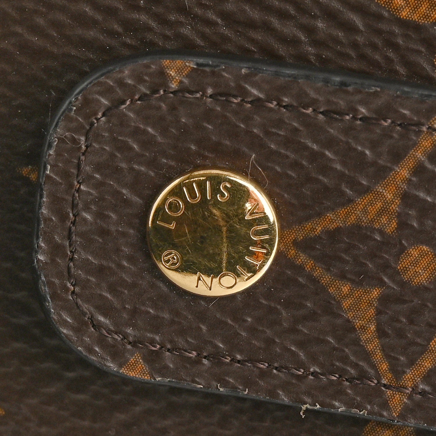 Louis Vuitton Monogram Medium Ring Agenda Cover 8 of 11