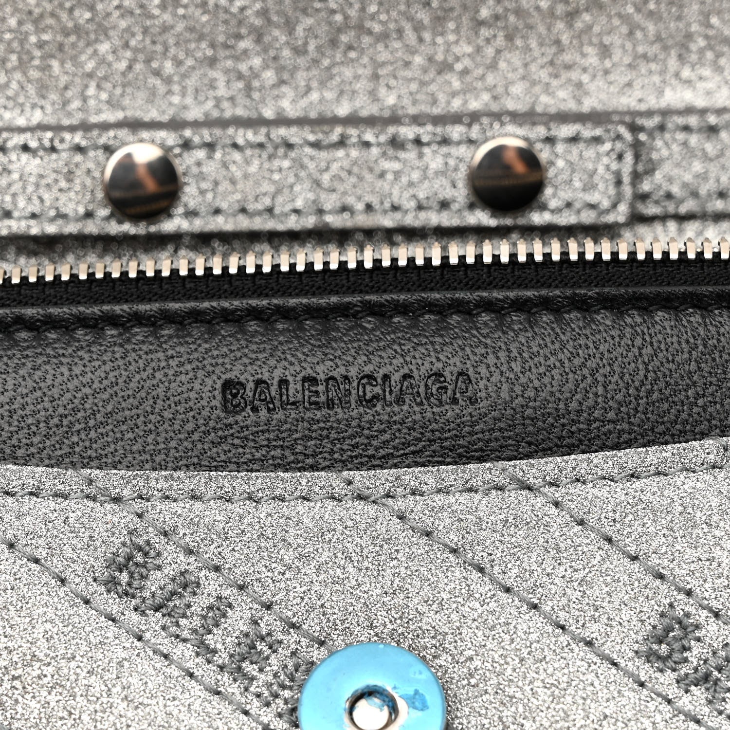 Balenciaga Glitter Logo Matelasse BB Wallet On Chain Silver 6 of 9