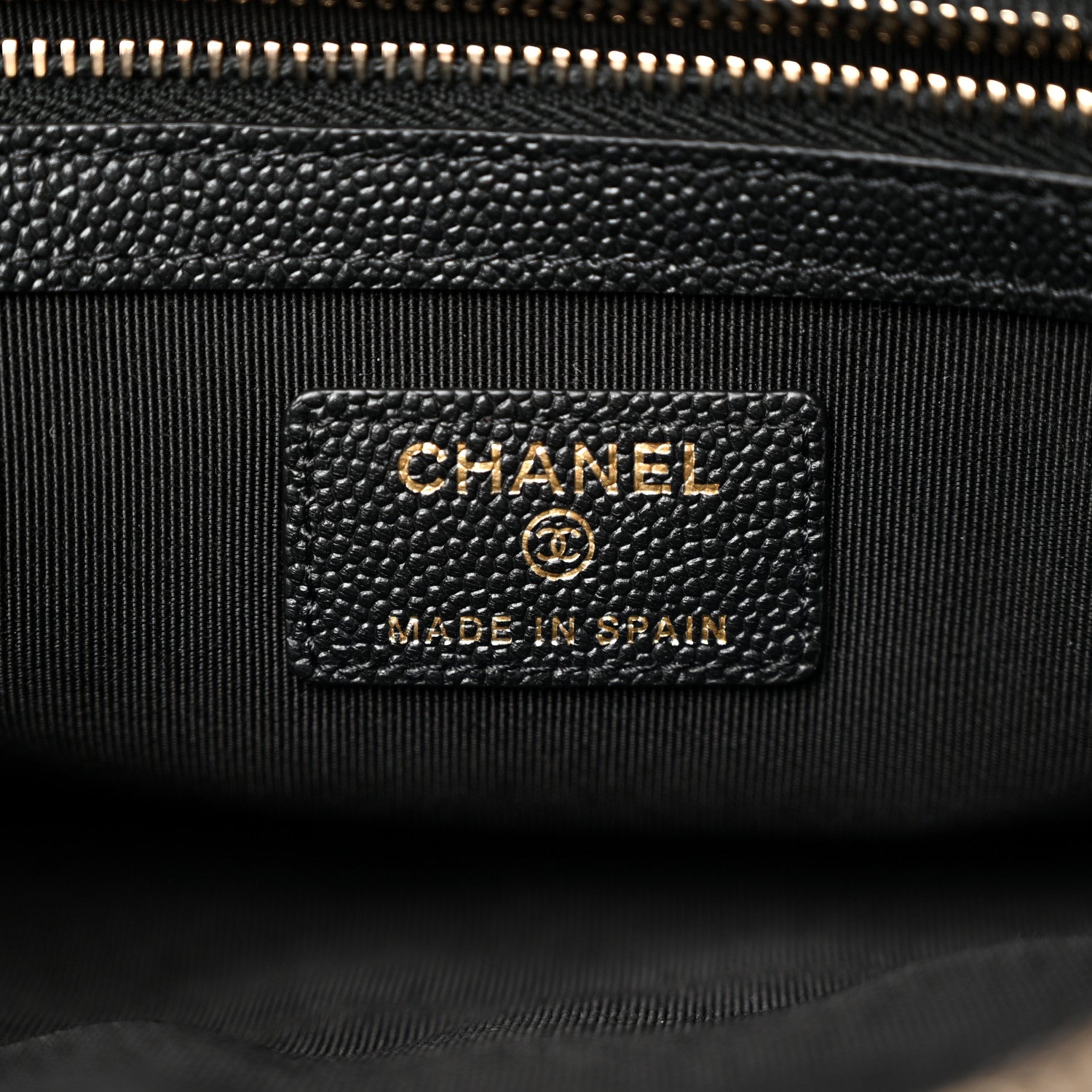 Chanel Caviar Quilted Medium Vintage Mademoiselle Cosmetic Case Black 6 of 12