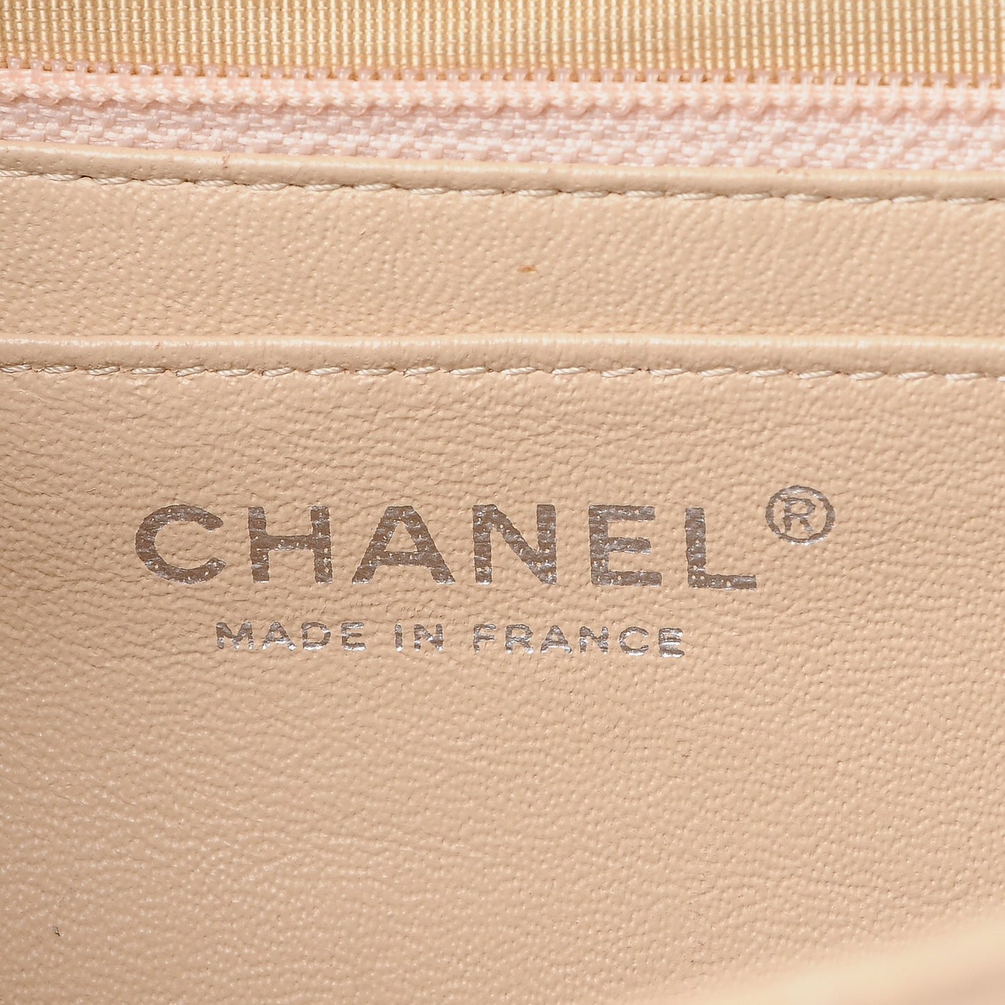 Caviar Quilted Jumbo Single Flap Beige Clair