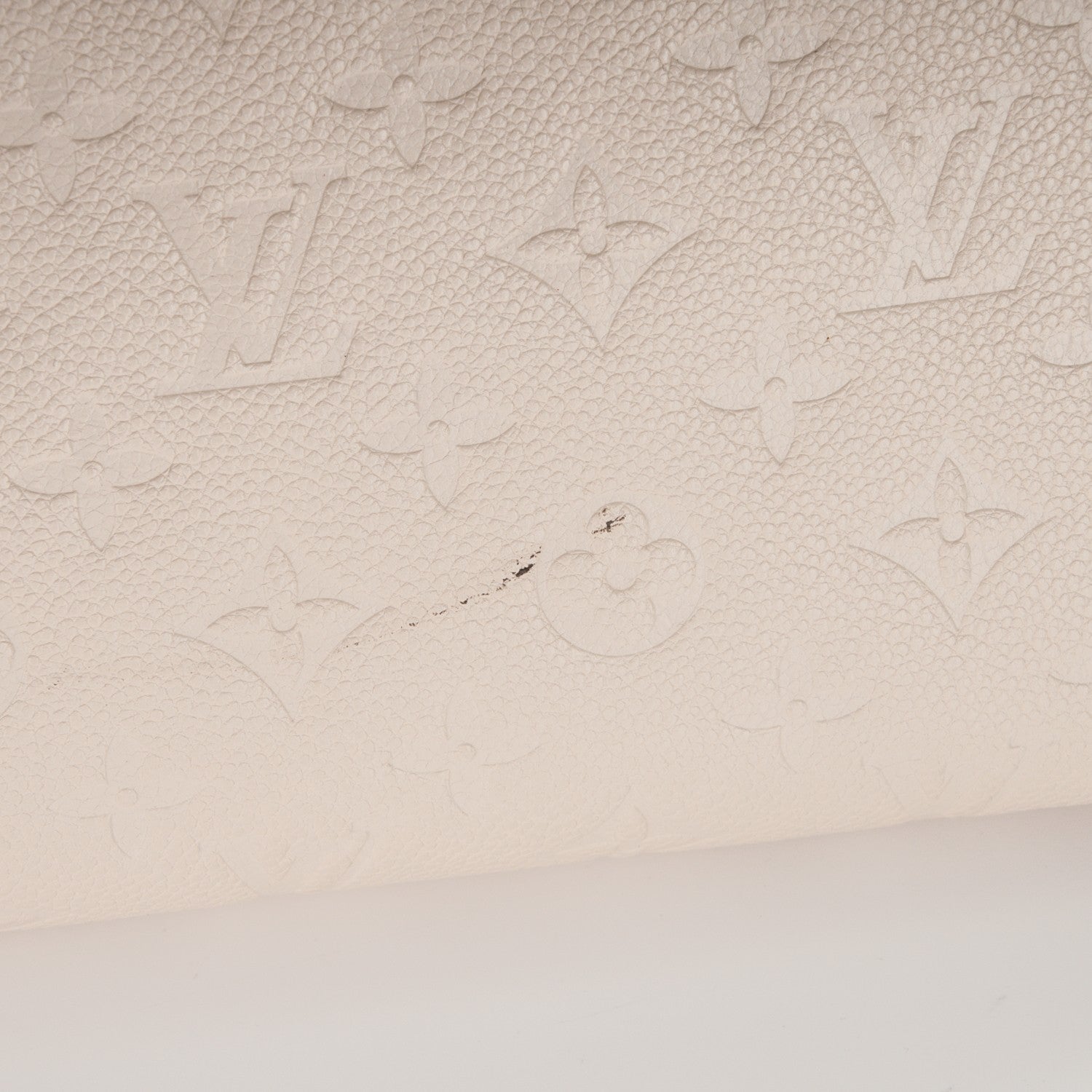 Louis Vuitton Empreinte Marais MM Neige 9 of 10