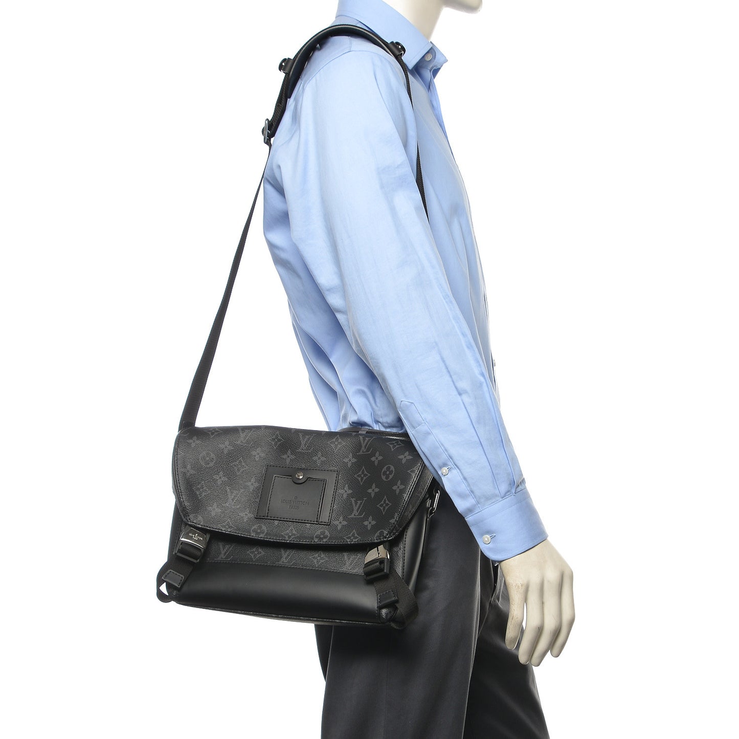 Monogram Eclipse Voyager PM Messenger