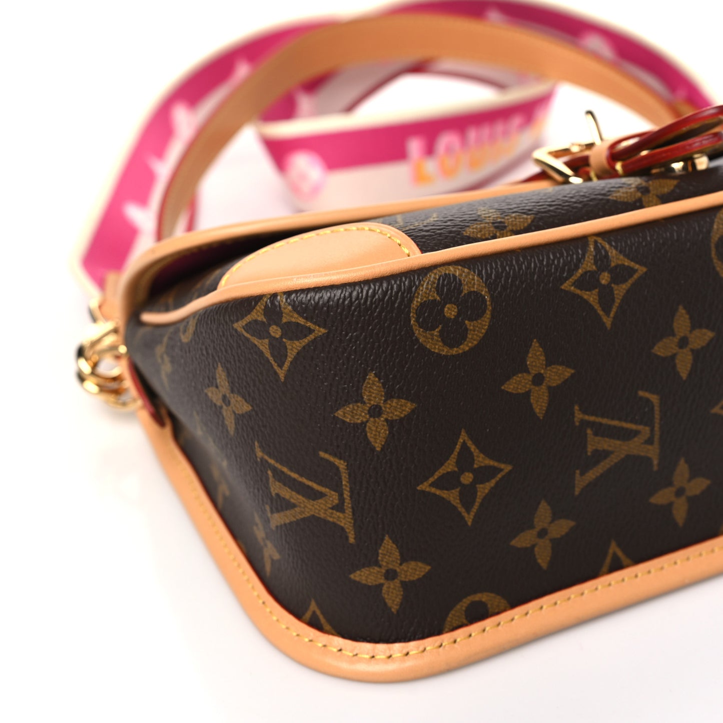 Monogram Diane Fuchsia