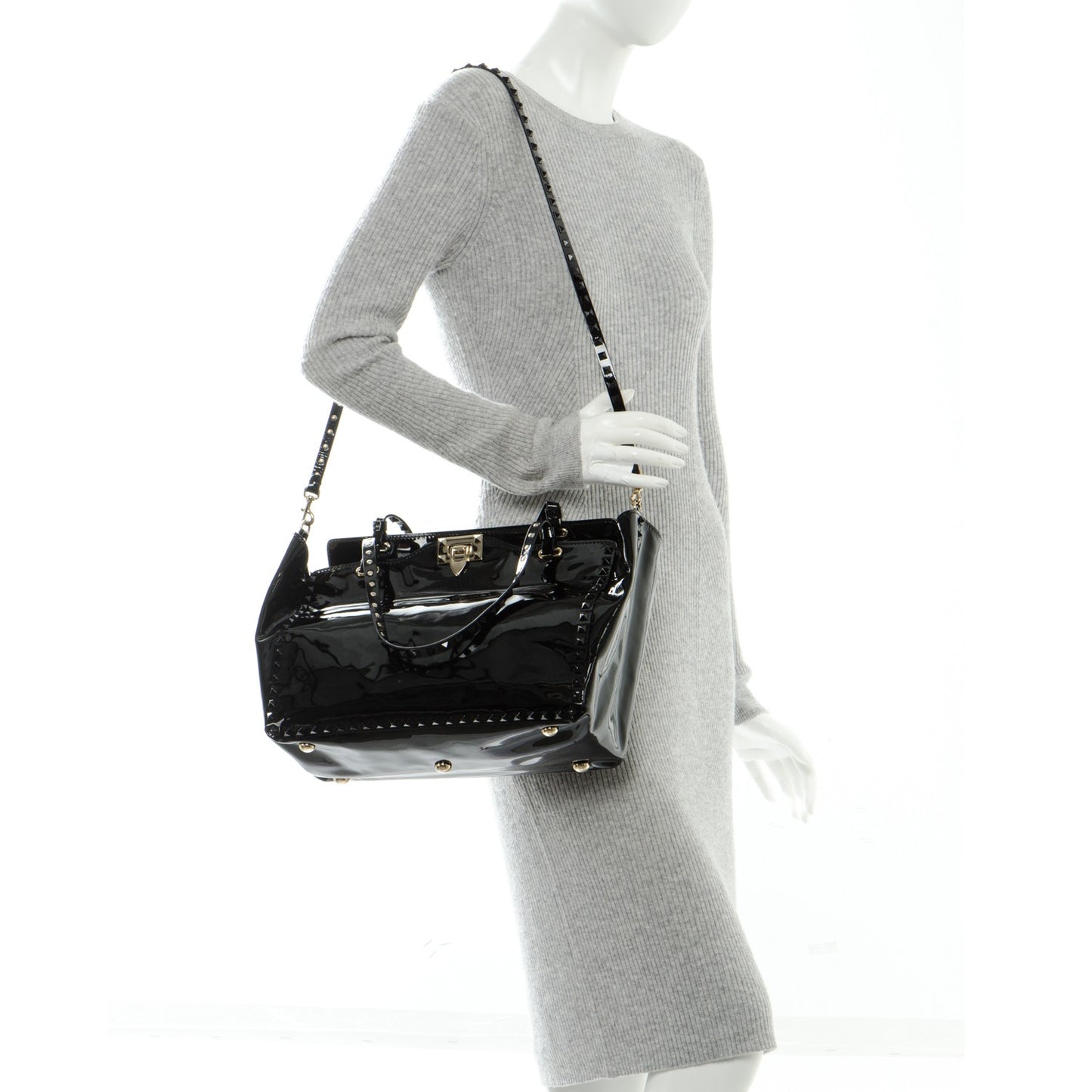 Patent Medium Rockstud Tote Black