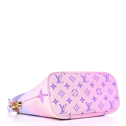 Louis Vuitton Monogram Giant Spring In The City Marshmallow Hobo PM Sunrise Pastel 4 of 8
