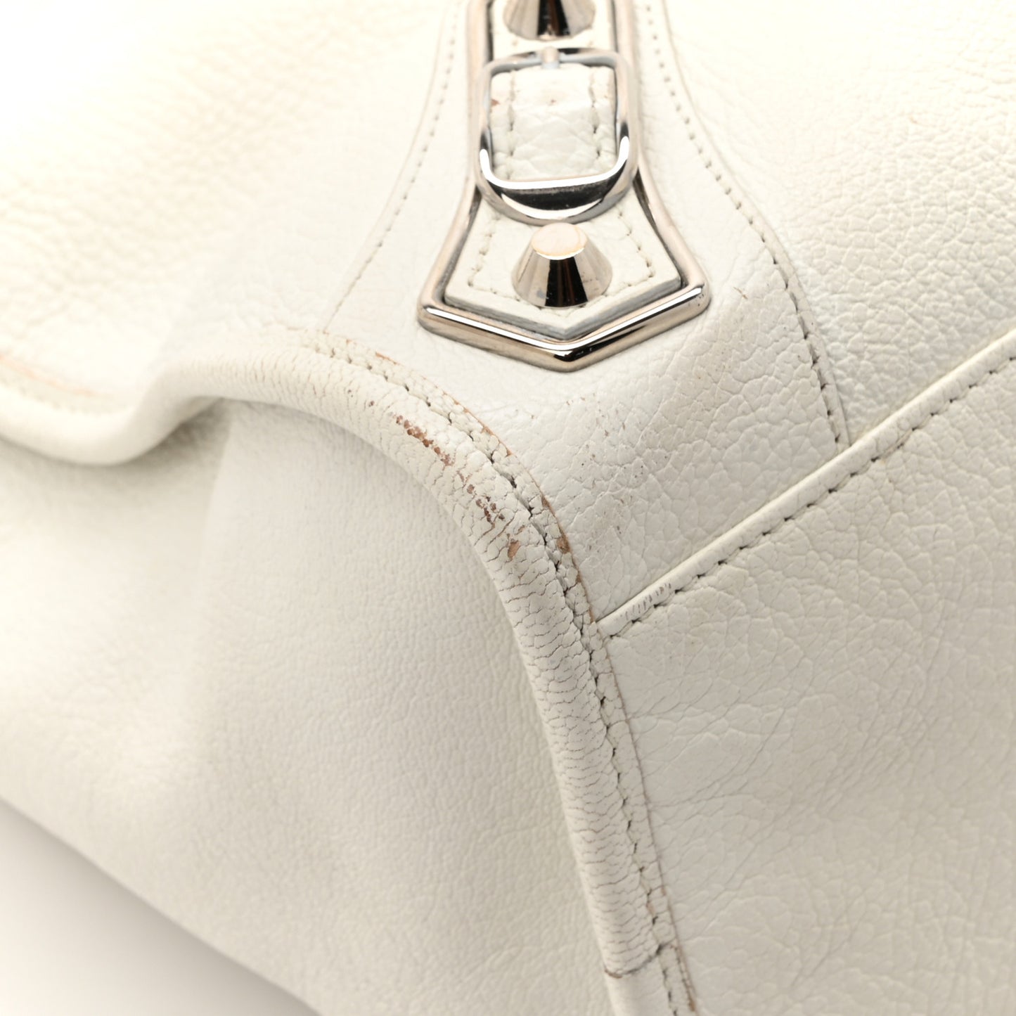 Chevre Silver Metallic Edge Hardware City White