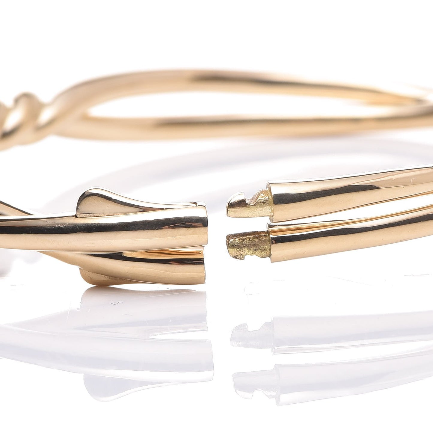 18K Yellow Gold Continuance Center Twist Bracelet